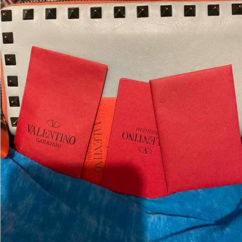 Valentino wallet